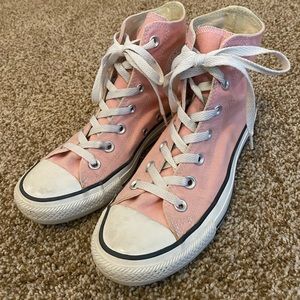 Size 8 Converse High Tops